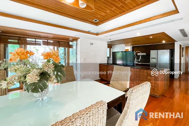 For Sale - For sale Beachfront pool villa in Pattaya, Chon Buri (Pattaya)