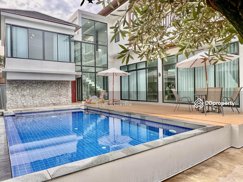 For Sale - 3-BR Luxury Pool Villa, Phahonyothin 56, Bangkok