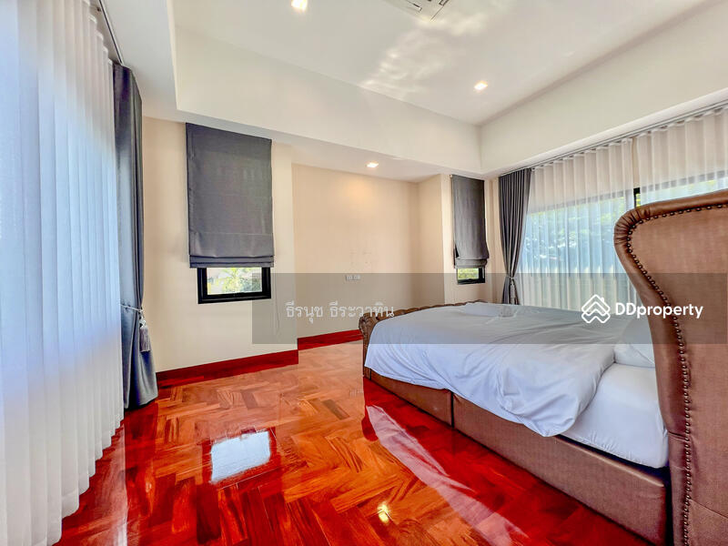 For Sale - 3-BR Luxury Pool Villa, Phahonyothin 56, Bangkok