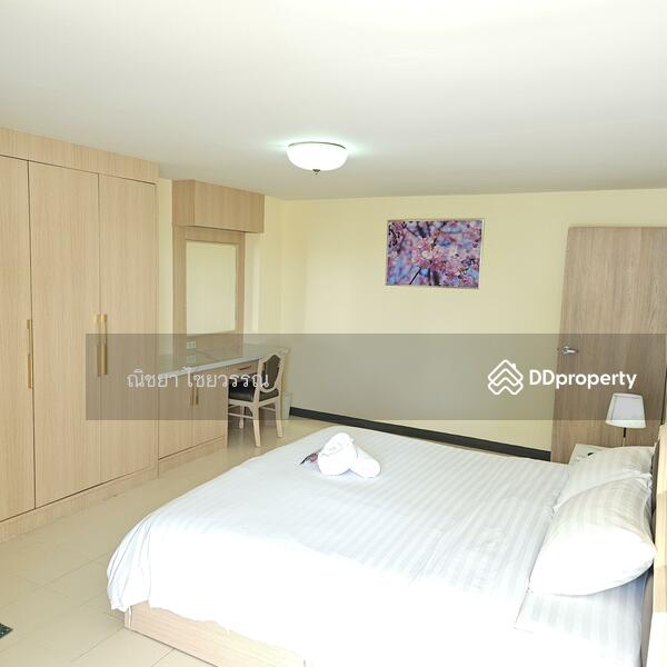 Spacious one bedroom with ensuite bathroom.