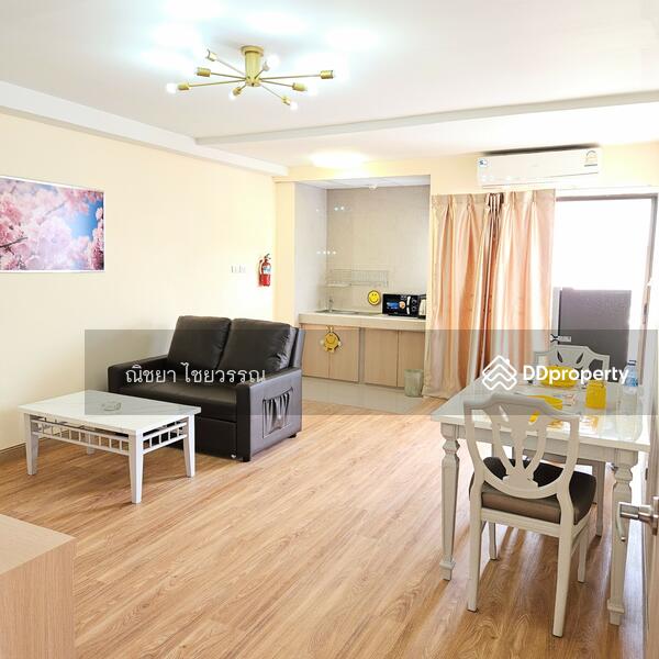 Living, Dinning, and Kitchenette