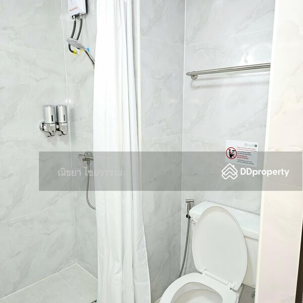 Bathroom with hot water.