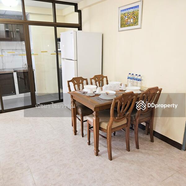 Omni Suites Aparts-Hotel, Bangkok, 25 Soi Srinakarin 9, Suan Luang, Bangkok, 2 Bedrooms, 86 sqm, Apartment For Rent, by ณิชยา ไชยวรรณ, 11228394 - Dinning area. Dinning table for 4 guests. - DDproperty.com