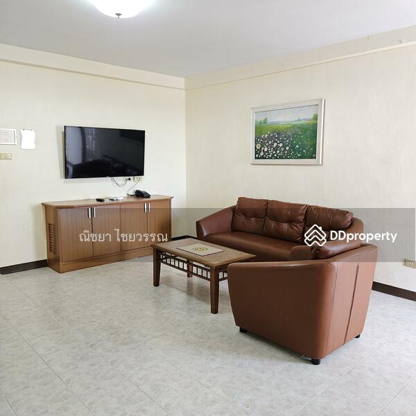 Omni Suites Aparts-Hotel : ออมนิ สวีท อพาร์ต-โฮเทล, กรุงเทพ, 25 ซอยศรีนครินทร์ 9, สวนหลวง, กรุงเทพ, 86 ตร.ม., อพาร์ทเมนท์ ให้เช่า, โดย ณิชยา ไชยวรรณ, 11228394 - Living area with TV. - DDproperty.com