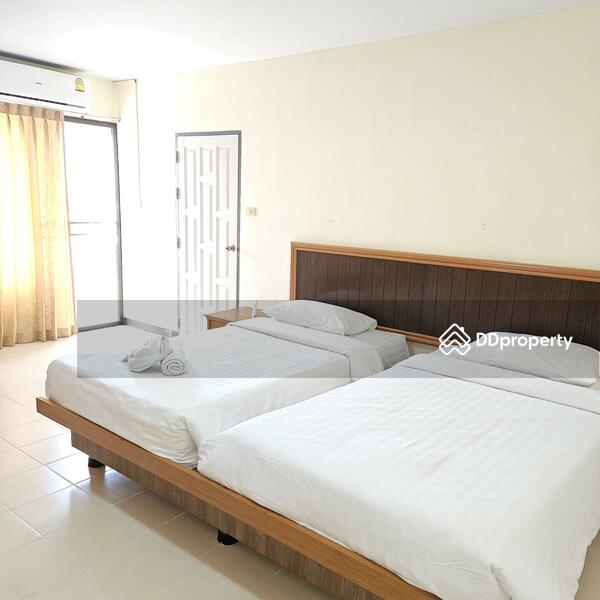 Omni Suites Aparts-Hotel, Bangkok, 25 Soi Srinakarin 9, Suan Luang, Bangkok, 2 Bedrooms, 86 sqm, Apartment For Rent, by ณิชยา ไชยวรรณ, 11228394 - 2nd bedroom with access to balcony. - DDproperty.com