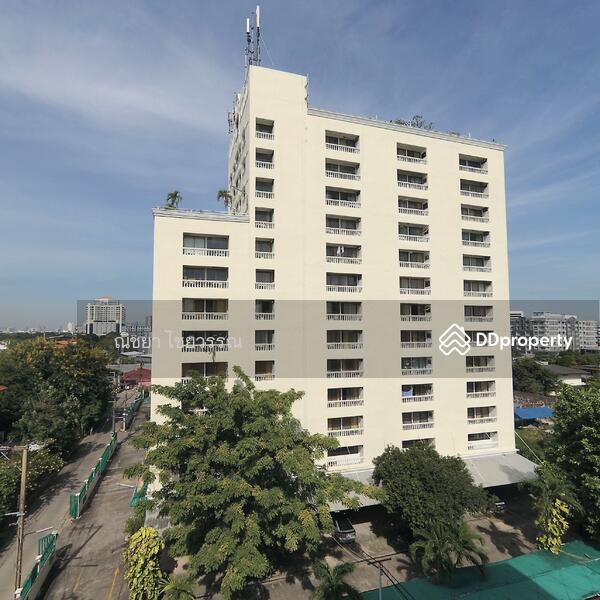 Our building have 2 elevators, stairs, and fire exit stairs.