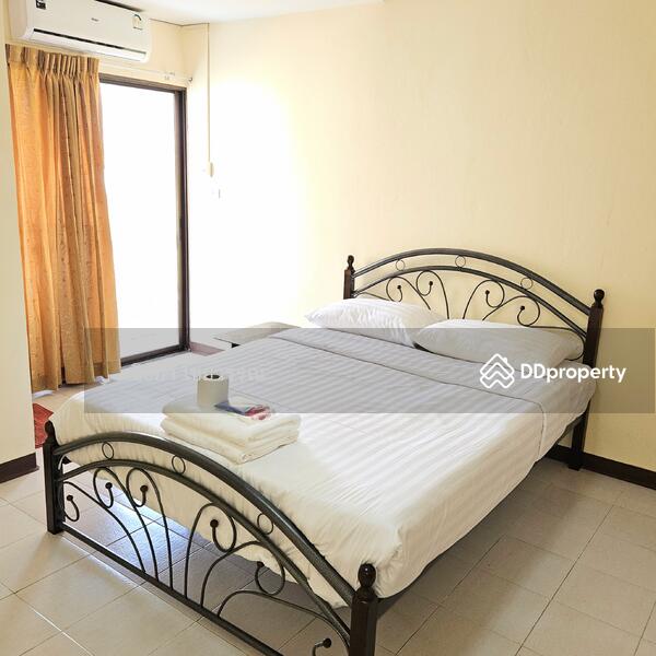 3rd Bedroom with Queensize bed.