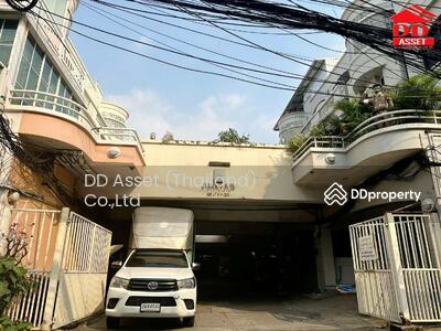 ขาย - ขายทาวน์โฮม 3 ชั้นครึ่ง ซอยรามคำแหง43/1 ซอยโรงเรียนบดินทรเดชา รหัส T8031, กรุงเทพ