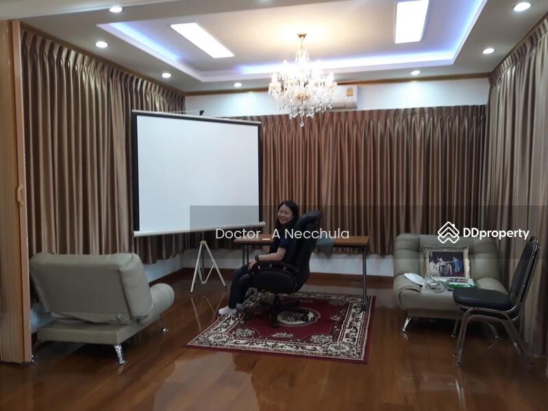 For Sale - Luxury Home Townhome Townhouse for Sale at Setsiri Rd Dusit District BKK 500meters near Subway train, Bangkok