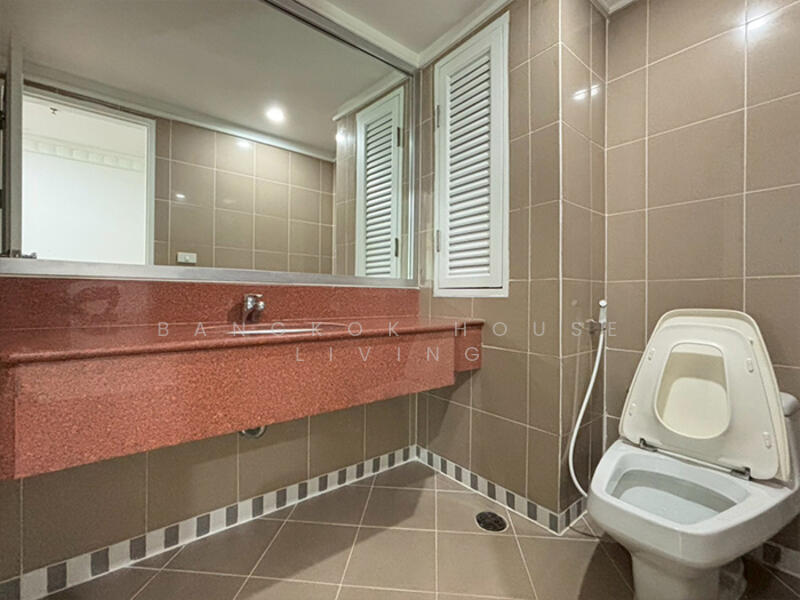 Insaf Tower : อินซาฟ ทาวเวอร์, กรุงเทพ, 26 ซอยสุขุมวิท 13, บางบอน, บางบอน, กรุงเทพ, 234 ตร.ม., คอนโด ให้เช่า, โดย Bangkok House Living, 11230007 - DDproperty.com