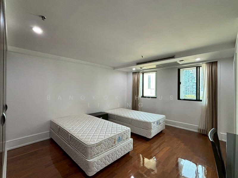 Insaf Tower, Bangkok, 26 Soi Sukhumvit 13, Bang Bon, Bang Bon, Bangkok, 3 Bedrooms, 234 sqm, Condo For Rent, by Bangkok House Living, 11230007 - DDproperty.com