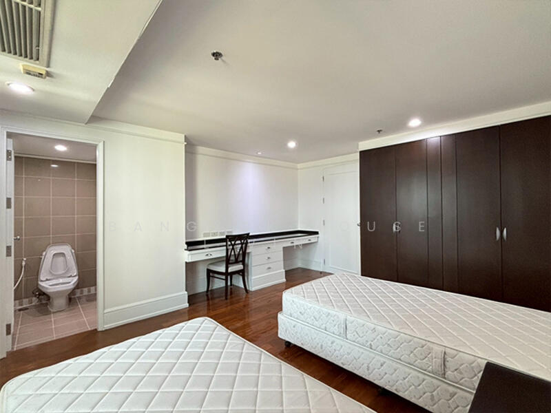 Insaf Tower, Bangkok, 26 Soi Sukhumvit 13, Bang Bon, Bang Bon, Bangkok, 3 Bedrooms, 234 sqm, Condo For Rent, by Bangkok House Living, 11230007 - DDproperty.com