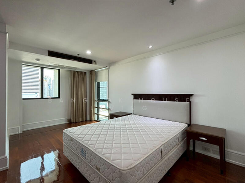 Insaf Tower, Bangkok, 26 Soi Sukhumvit 13, Bang Bon, Bang Bon, Bangkok, 3 Bedrooms, 234 sqm, Condo For Rent, by Bangkok House Living, 11230007 - DDproperty.com