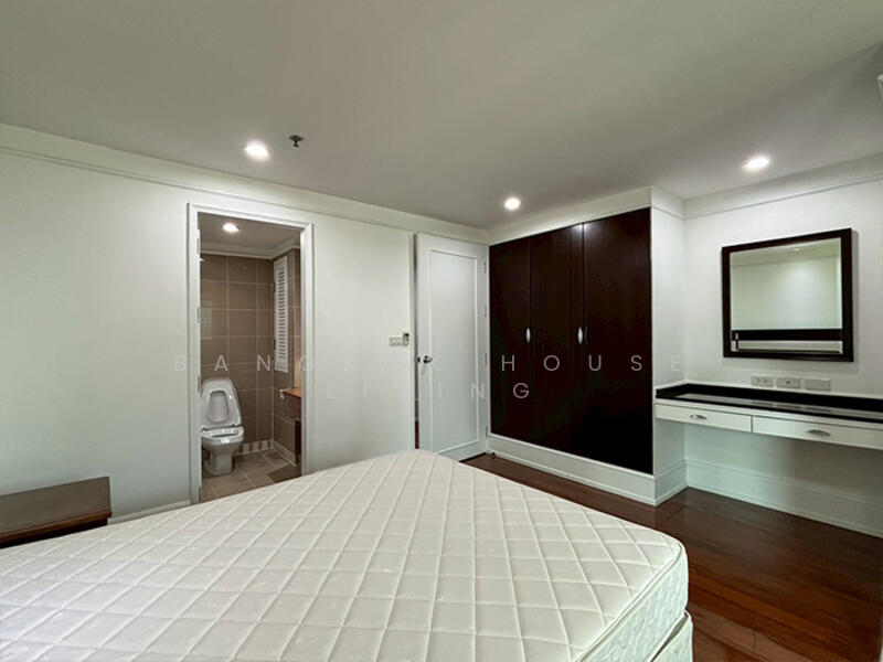 Insaf Tower, Bangkok, 26 Soi Sukhumvit 13, Bang Bon, Bang Bon, Bangkok, 3 Bedrooms, 234 sqm, Condo For Rent, by Bangkok House Living, 11230007 - DDproperty.com