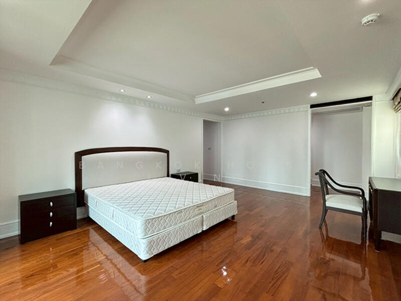 Insaf Tower, Bangkok, 26 Soi Sukhumvit 13, Bang Bon, Bang Bon, Bangkok, 3 Bedrooms, 234 sqm, Condo For Rent, by Bangkok House Living, 11230007 - DDproperty.com