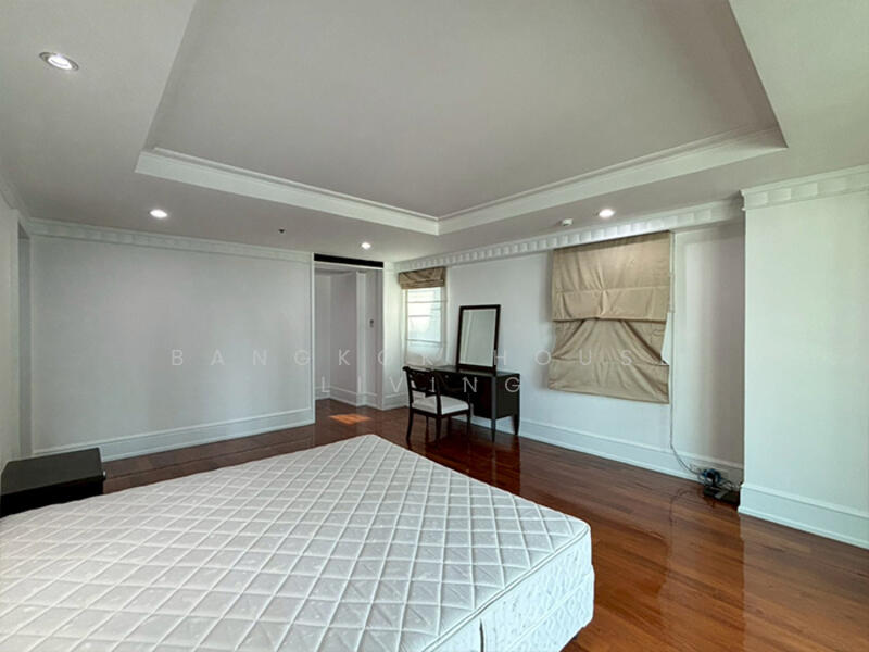 Insaf Tower, Bangkok, 26 Soi Sukhumvit 13, Bang Bon, Bang Bon, Bangkok, 3 Bedrooms, 234 sqm, Condo For Rent, by Bangkok House Living, 11230007 - DDproperty.com