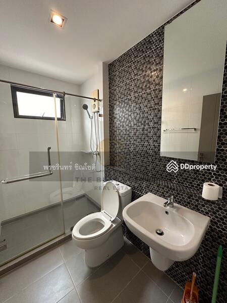 Landmark Ekamai-Ramindra, Bangkok, Sukhonthasawat Road, Lat Phrao, Lat Phrao, Bangkok, 3 Bedrooms, 168 sqm, Townhouse For Rent, by ปรินทร์ญาดา ชิณโชติ, 11230813 - DDproperty.com