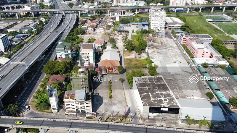 For Rent - 2Rai land for rent on the main road, Bangkok