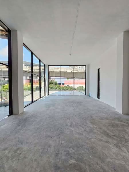พื้นที่ให้เช่า พระโขนง สุขุมวิท : Space for rent Phra Khanong Sukhumvit, Bangkok, Phra Kanong, Khlong Toei, Bangkok, , 214 sqm, Retail Space For Rent, by TOAH T., 11232772 - DDproperty.com