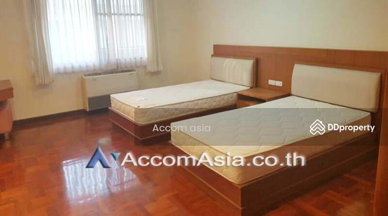 ให้เช่า - 3 Bedrooms Apartment for Rent in Sukhumvit, Bangkok near BTS Phrom Phong at Family Size Desirable, กรุงเทพ