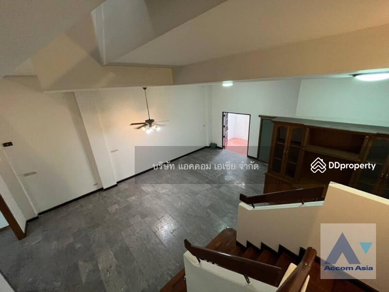 For Rent - 1 Bedroom Townhouse for Rent in Sathorn, Bangkok (AA38491), Bangkok