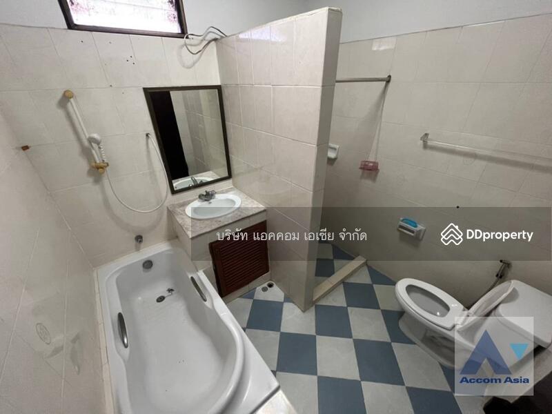 For Rent - 1 Bedroom Townhouse for Rent in Sathorn, Bangkok (AA38491), Bangkok
