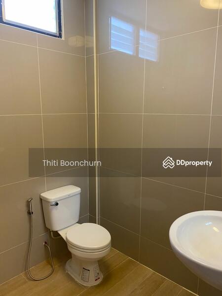 Townhouse, 2 Minute Walk To BTS Phra Khanong, Bangkok, Phra Kanong Nua, Watthana, Bangkok, 3 Bedrooms, 300 sqm, Townhouse For Rent, by Thiti Boonchurn, 11234771 - DDproperty.com