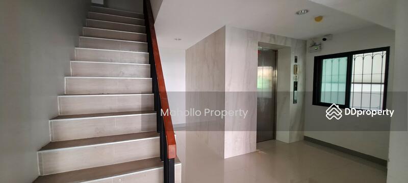 ตึก 9 ชั้น พร้อมลิฟท์, กรุงเทพ, บางรัก, บางรัก, กรุงเทพ, 1,500 ตร.ม., พื้นที่ขายของ ให้เช่า, โดย Amornrat On-Thong, 11235389 - DDproperty.com