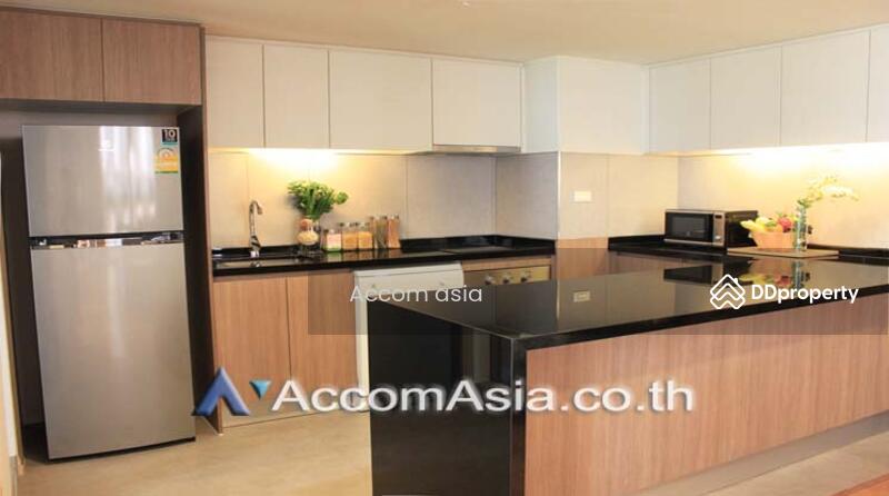 ให้เช่า - 3 Bedrooms Apartment for Rent in Sukhumvit, Bangkok near BTS Phrom Phong at Modern Apartment, กรุงเทพ