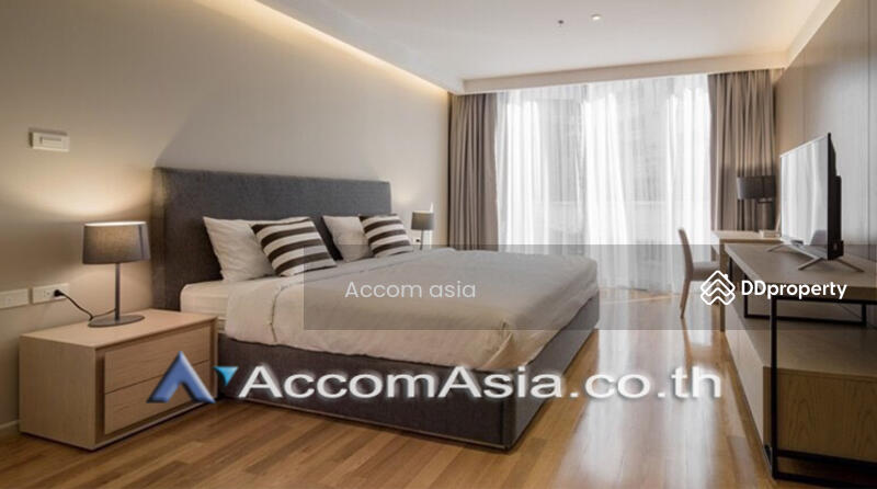ให้เช่า - 3 Bedrooms Apartment for Rent in Sukhumvit, Bangkok near BTS Phrom Phong at Modern Apartment, กรุงเทพ