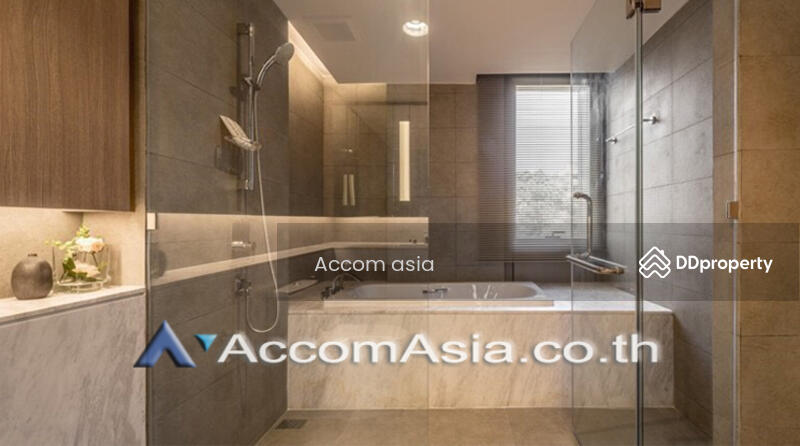 ให้เช่า - 3 Bedrooms Apartment for Rent in Sukhumvit, Bangkok near BTS Phrom Phong at Modern Apartment, กรุงเทพ