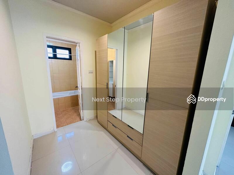 Moo Baan Chicha Castle, Bangkok, Sukhumvit 31, Khlongtoei Nua, Watthana, Bangkok, 4 Bedrooms, 350 sqm, Townhouse For Rent, by Next Step Property, 11241271 - DDproperty.com