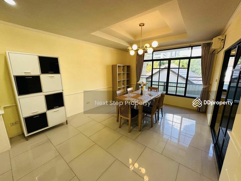 Moo Baan Chicha Castle, Bangkok, Sukhumvit 31, Khlongtoei Nua, Watthana, Bangkok, 4 Bedrooms, 350 sqm, Townhouse For Rent, by Next Step Property, 11241271 - DDproperty.com