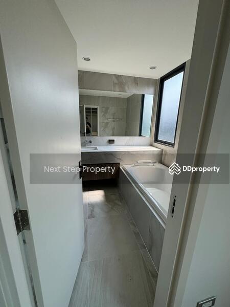 Baan Klang Muang Classe Sukhumvit 77 : บ้านกลางเมือง คลาสเซ่ สุขุมวิท 77, กรุงเทพ, ซอยอ่อนนุช 21, สวนหลวง, สวนหลวง, กรุงเทพ, 259 ตร.ม., บ้านเดี่ยว ให้เช่า, โดย Next Step Property, 11241335 - DDproperty.com