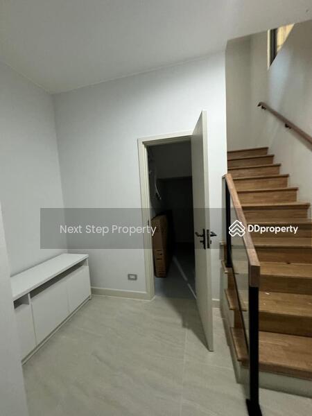 Baan Klang Muang Classe Sukhumvit 77 : บ้านกลางเมือง คลาสเซ่ สุขุมวิท 77, กรุงเทพ, ซอยอ่อนนุช 21, สวนหลวง, สวนหลวง, กรุงเทพ, 259 ตร.ม., บ้านเดี่ยว ให้เช่า, โดย Next Step Property, 11241335 - DDproperty.com