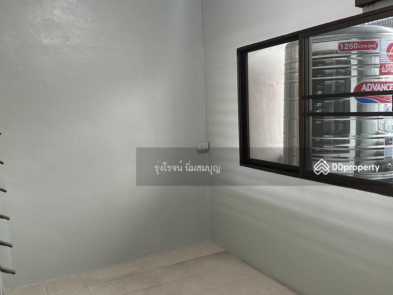 For Rent - ให้เช่า ตึกแถว 4.5 ชั้น ถนนแฉล้มนิมิตร 4 (เจริญราษฎร์ 10) สภาพพร้อมอยู่ตกแต่งเรียบร้อย, Bangkok