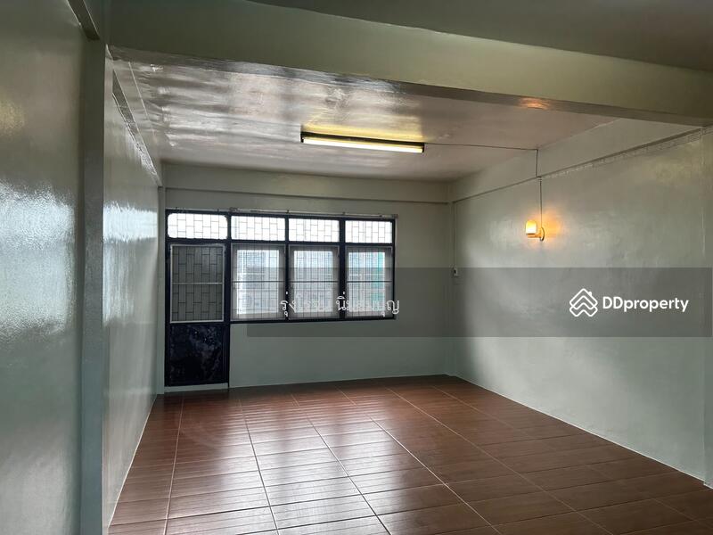 For Rent - ให้เช่า ตึกแถว 4.5 ชั้น ถนนแฉล้มนิมิตร 4 (เจริญราษฎร์ 10) สภาพพร้อมอยู่ตกแต่งเรียบร้อย, Bangkok