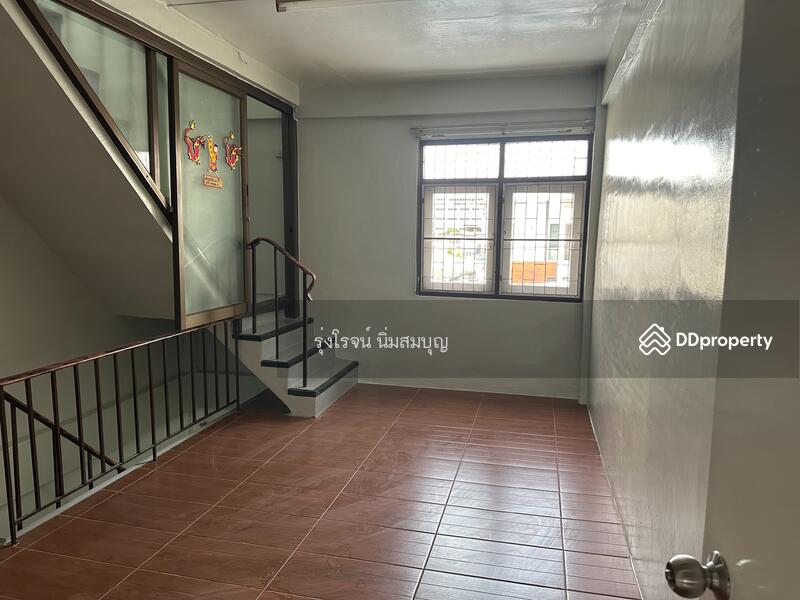 For Rent - ให้เช่า ตึกแถว 4.5 ชั้น ถนนแฉล้มนิมิตร 4 (เจริญราษฎร์ 10) สภาพพร้อมอยู่ตกแต่งเรียบร้อย, Bangkok