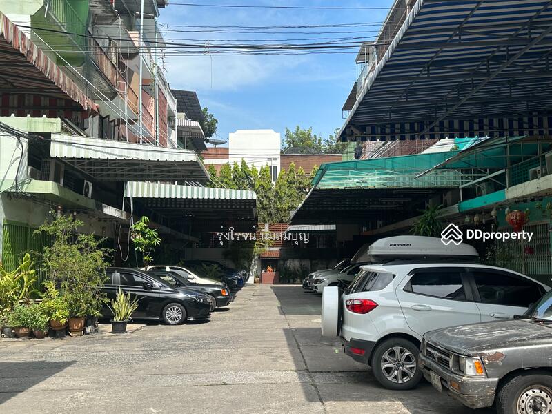 For Rent - ให้เช่า ตึกแถว 4.5 ชั้น ถนนแฉล้มนิมิตร 4 (เจริญราษฎร์ 10) สภาพพร้อมอยู่ตกแต่งเรียบร้อย, Bangkok