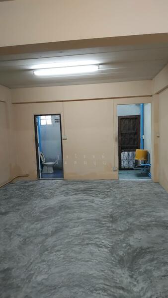 For Rent - ให้เช่า อาคารพาณิชย์ 4.5 ชั้น ถนนเจริญกรุง 107 แยก 28 (ซอยประดู่ 1) บางคอแหลม ทำเลดี, Bangkok