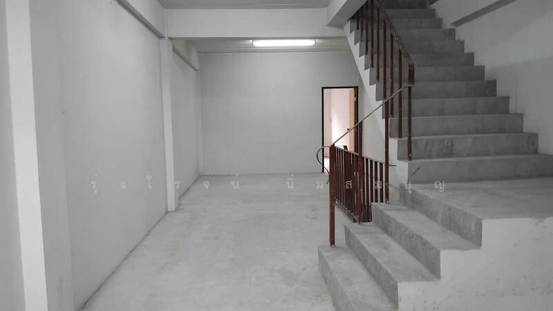 For Rent - ให้เช่า อาคารพาณิชย์ 4.5 ชั้น ถนนเจริญกรุง 107 แยก 28 (ซอยประดู่ 1) บางคอแหลม ทำเลดี, Bangkok