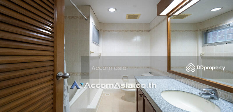 3 Bedrooms House for Rent in Sukhumvit, Bangkok near BTS Phrom Phong at House in Compound (5001301), Bangkok, Khong Tan, Khlong Toei, Bangkok, 3 Bedrooms, 200 sqm, Single Detached House For Rent, by Accom Asia, 11244240 - DDproperty.com