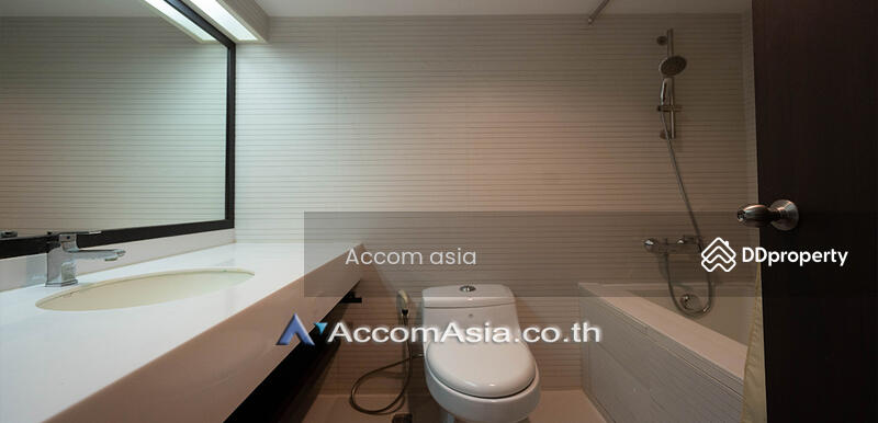 Baan Suanpetch, Bangkok, 18 Soi Sukhumvit 39, Khlong Tan Nua, Watthana, Bangkok, 3 Bedrooms, 250 sqm, Condo For Rent, by Accom Asia, 11244501 - DDproperty.com