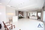 Duplex Condo, Penthouse | 4 Bedrooms Apartment for Rent in Ploenchit, Bangkok near BTS Ploenchit, กรุงเทพ