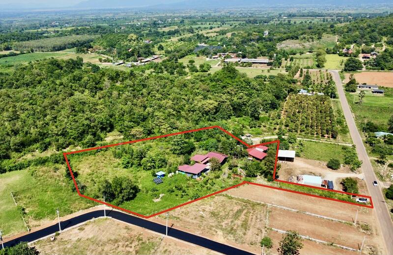 ขาย - ขายบ้านสวน เขาใหญ่ พร้อมรีสอร์ท 4 หลัง ติดเนินเขา 5 ไร่ ต.วังไทร อ. ปากช่อง, นครราชสีมา