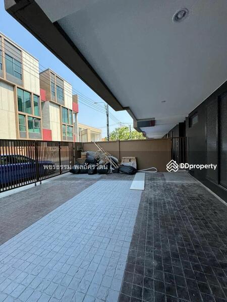 Baan Klang Muang Classe Sukhumvit 77, Bangkok, Soi On Nut 21, Suan Luang, Bangkok, 4 Bedrooms, 259 sqm, Single Detached House For Rent, by Rattapon Sivamok, 11250610 - DDproperty.com