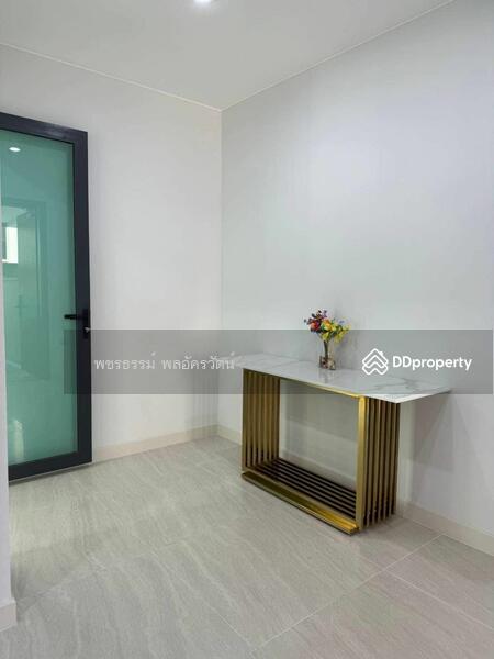 Baan Klang Muang Classe Sukhumvit 77, Bangkok, Soi On Nut 21, Suan Luang, Bangkok, 4 Bedrooms, 259 sqm, Single Detached House For Rent, by Rattapon Sivamok, 11250610 - DDproperty.com