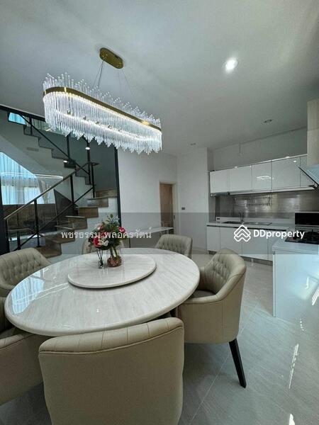 Baan Klang Muang Classe Sukhumvit 77, Bangkok, Soi On Nut 21, Suan Luang, Bangkok, 4 Bedrooms, 259 sqm, Single Detached House For Rent, by Rattapon Sivamok, 11250610 - DDproperty.com