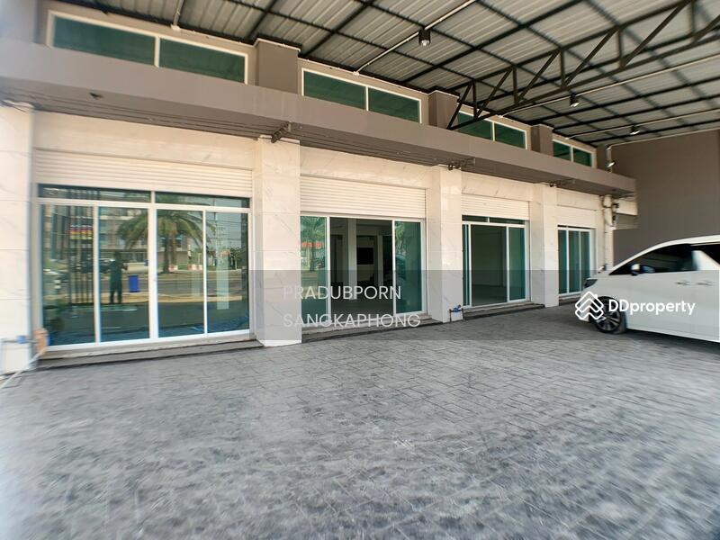 ให้เช่า - อาคารพาณิชย์ 4 ชั้น ครึ่ง 4 คูหา, ปทุมธานี