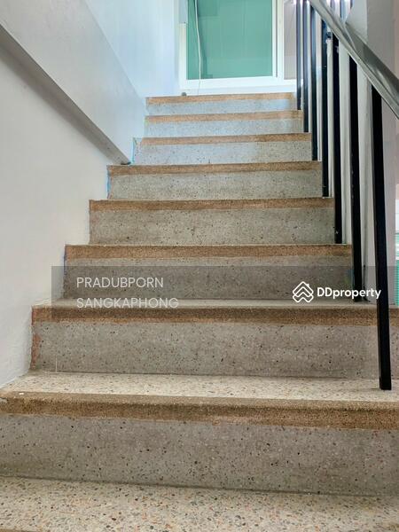 ให้เช่า - อาคารพาณิชย์ 4 ชั้น ครึ่ง 4 คูหา, ปทุมธานี